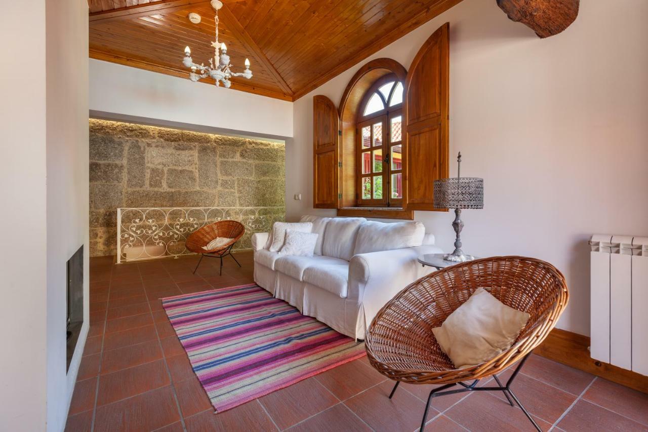 Casa Do Eido - Sustainable Living & Nature Experiences Geres Exterior photo
